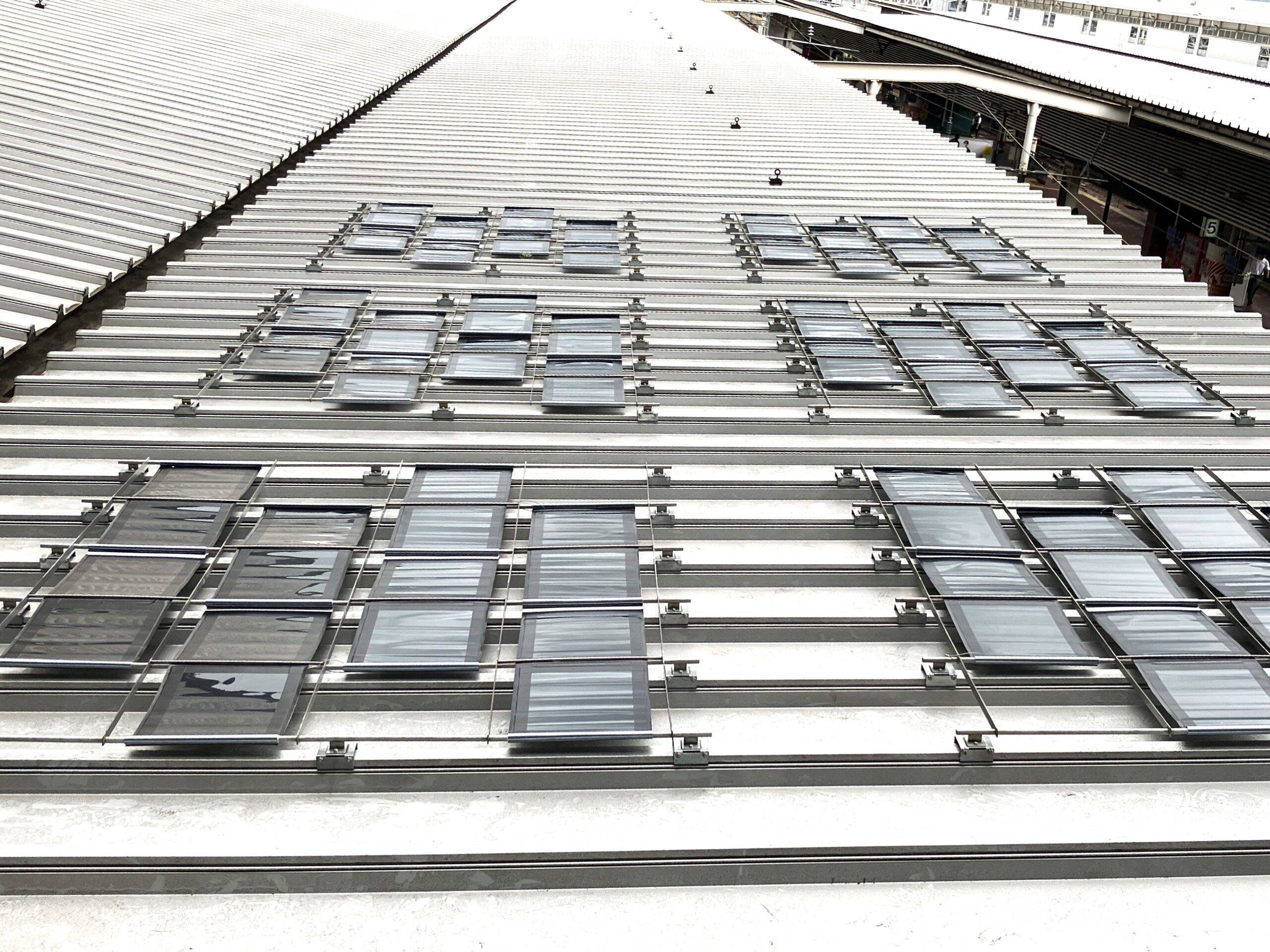 JR九州様（九州旅客鉄道株式会社） ―駅ホーム屋根に短時間施工―のリンク